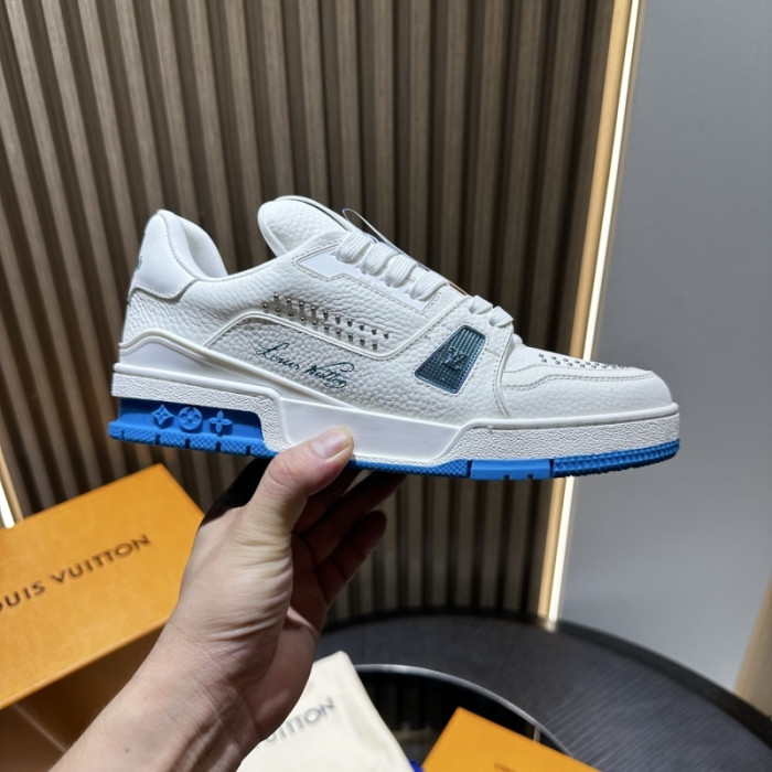 LOU1VTON SNEAKER