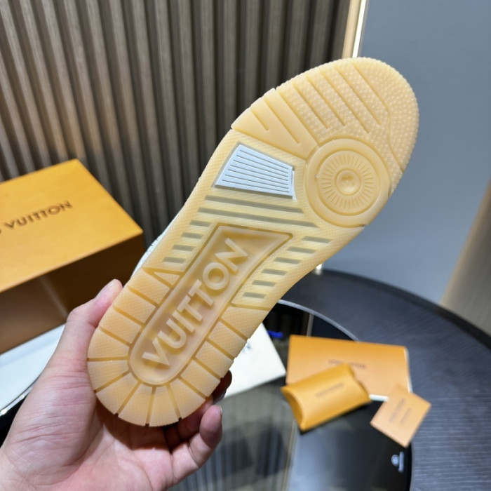 LOU1VTON SNEAKER