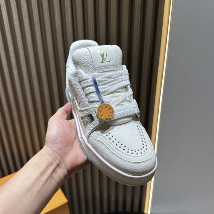 LOU1VTON SNEAKER