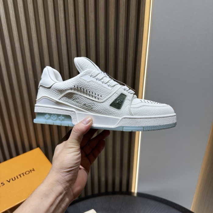 LOU1VTON SNEAKER