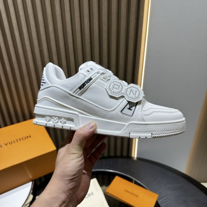 LOU1VTON SNEAKER