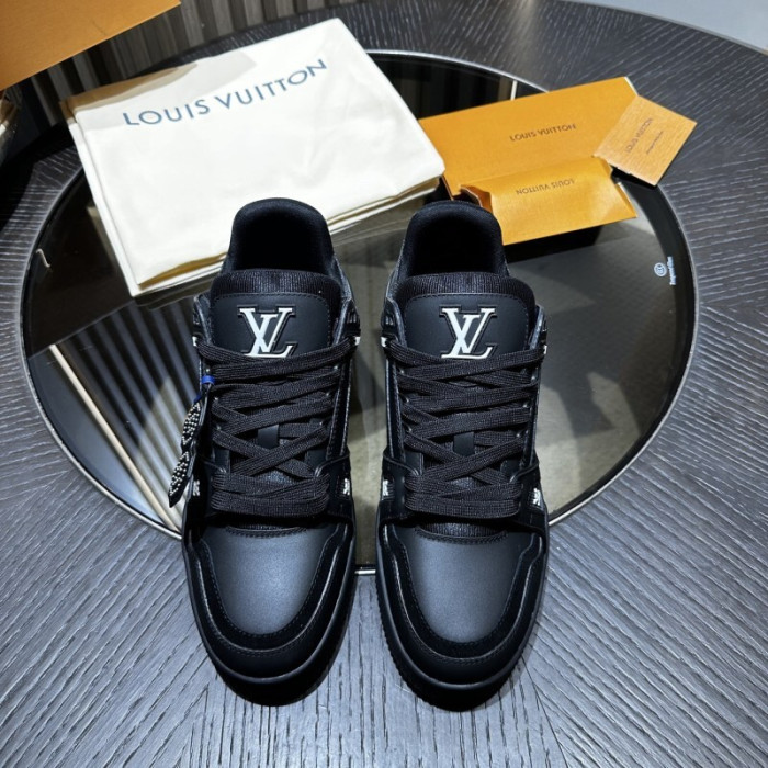LOU1VTON SNEAKER