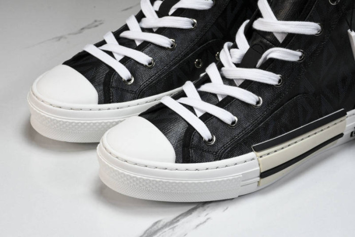 D1OR B23 SNEAKER