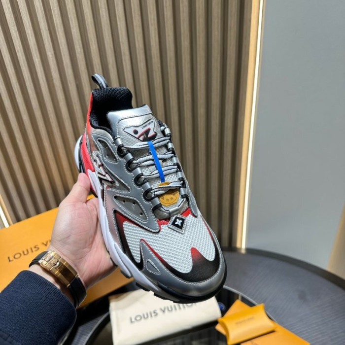 LOU1VTON SNEAKER
