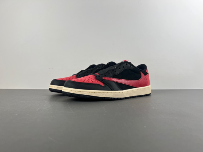 Travis Scott x Air Jordan 1 Low OG DM7866-061