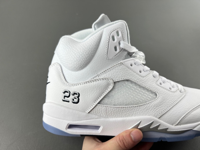 Air Jordan 5 “White Metallic” HQ7978-103