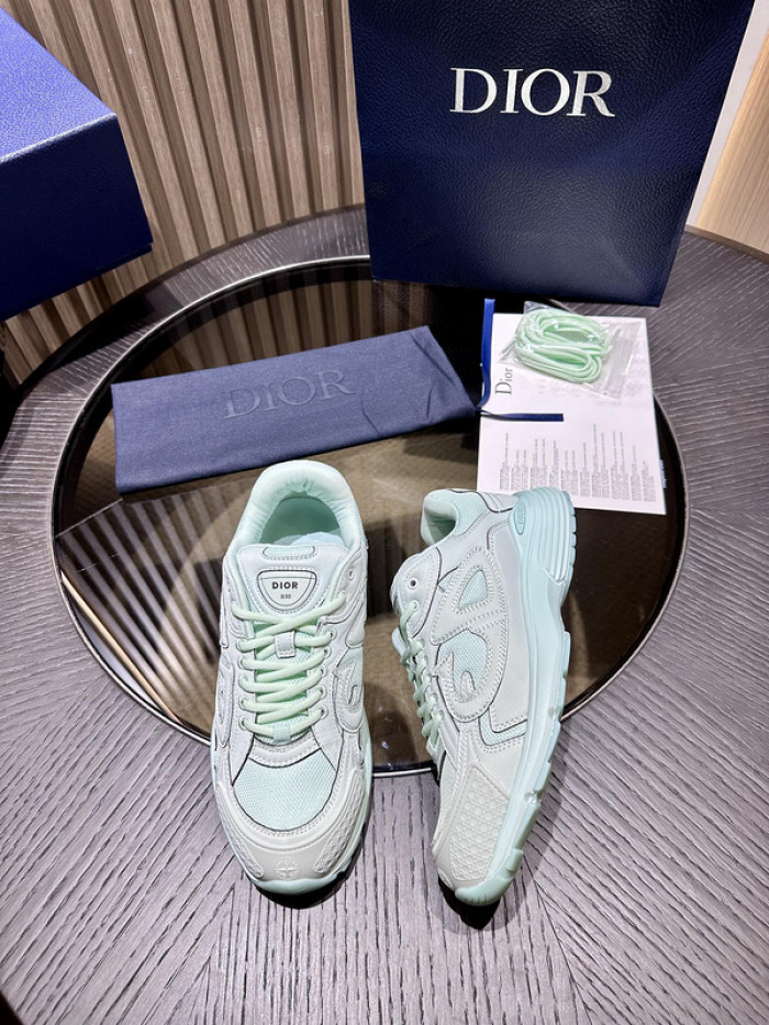 D1OR B30 SNEAKER