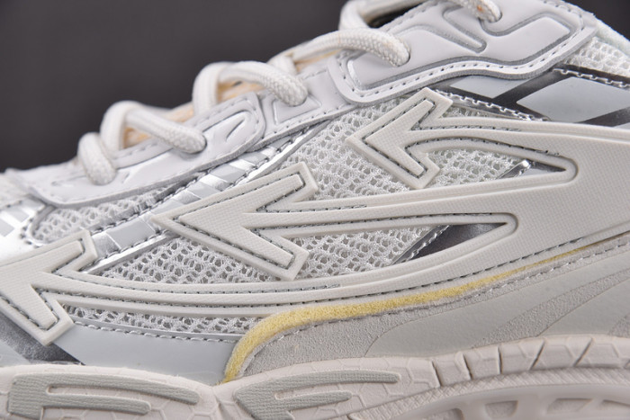 OFF-WHITE BE RIGHT BACK