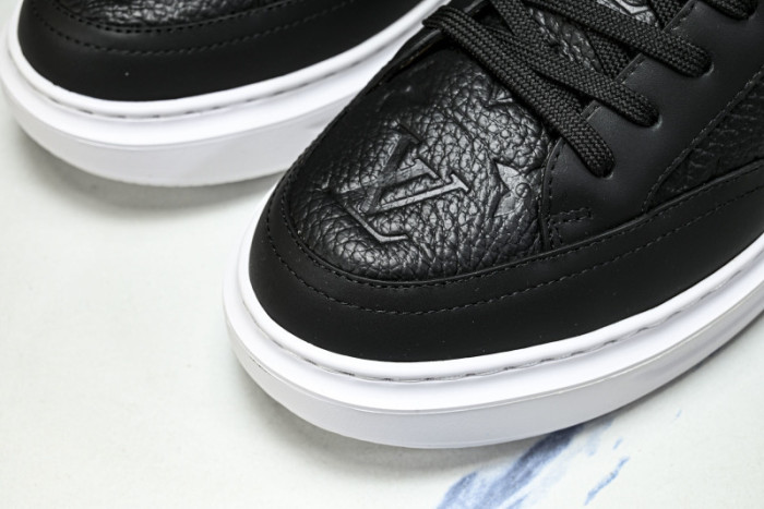LOU1VTON SNEAKER