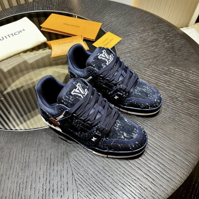 LOU1VTON SNEAKER