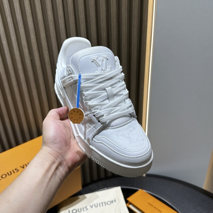 LOU1VTON SNEAKER