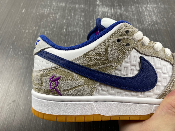rayssa leal x nike sb dunk low fz5251-001