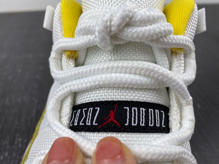 air jordan 11 low “yellow snakeskin” ah7860-107
