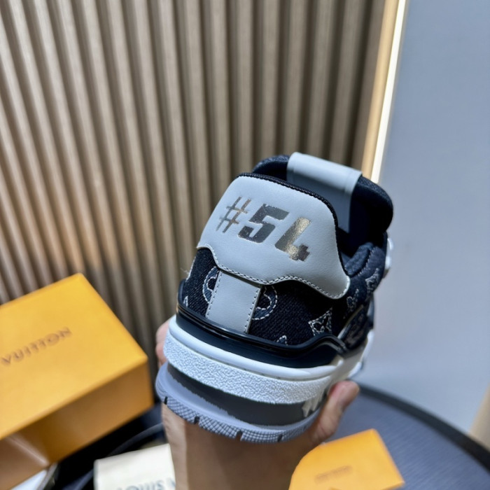 LOU1VTON SNEAKER