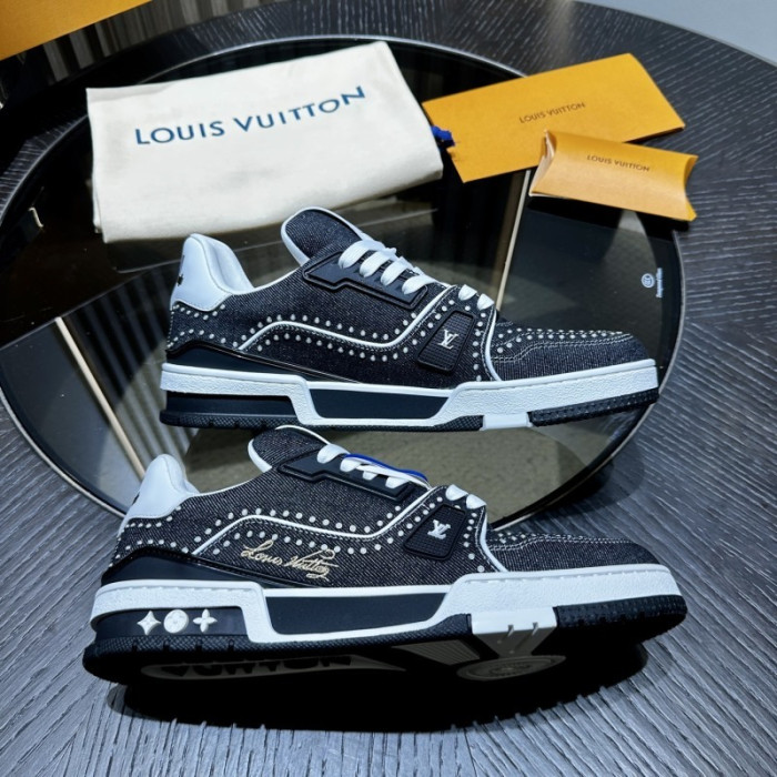 LOU1VTON SNEAKER