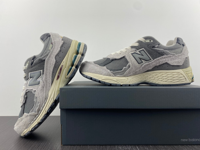new balance 2002r protection pack rain cloud - m2002rda
