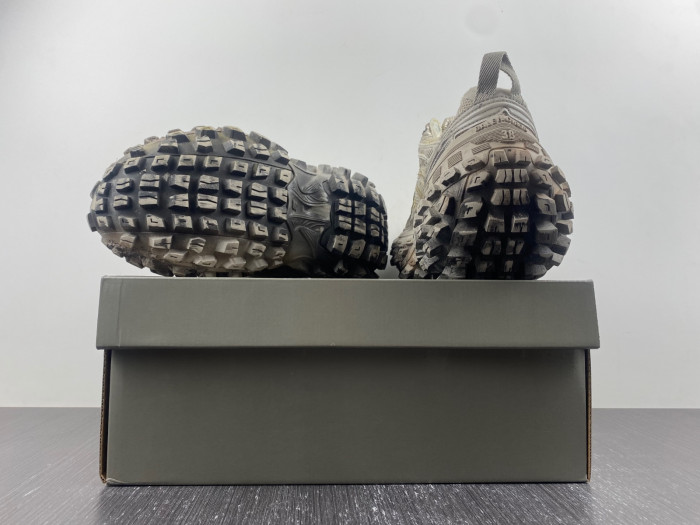 blc* defender sneaker