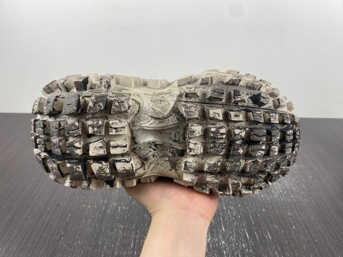 blc* defender sneaker