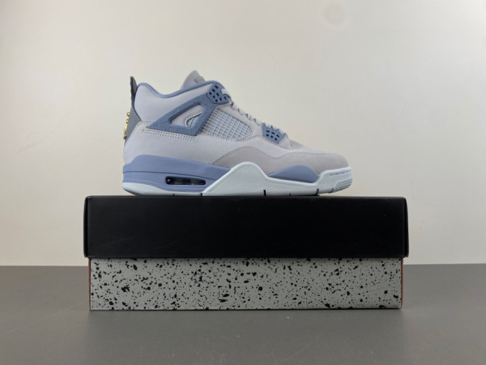 Jordan 4 UNC Tar Heels PE HV9204-407