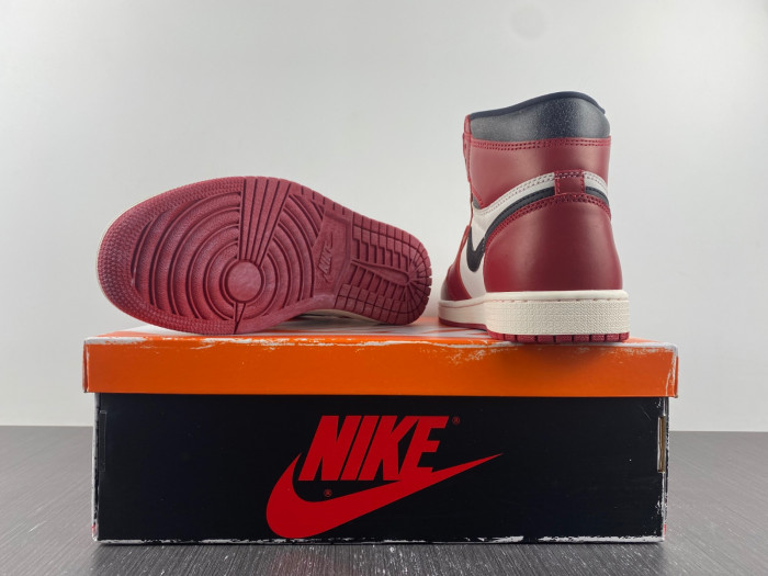 air jordan 1 retro high og chicago lost and found dz5485-612