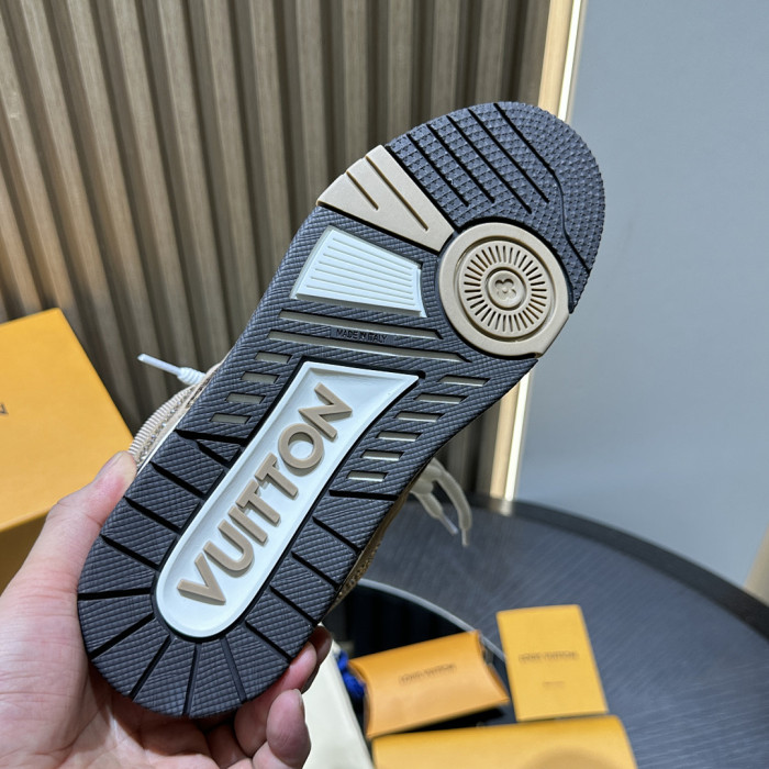 LOU1VTON SNEAKER