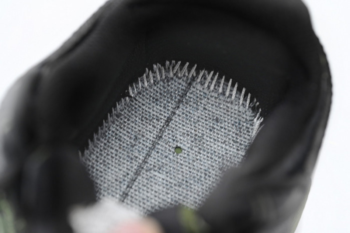 belanciaga Track 2 Sneaker Military Black 568614 W3AE1 2311