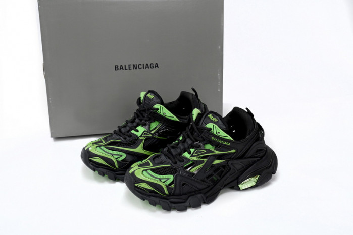 belanciaga Track 2 Sneaker Black Green 568614 W2GN3 1086