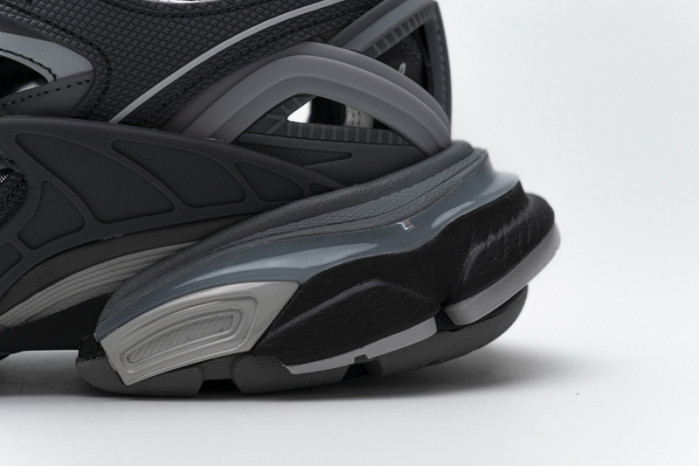 belanciaga Track 2 Sneaker Medium Grey 570391 W2GN3 1285