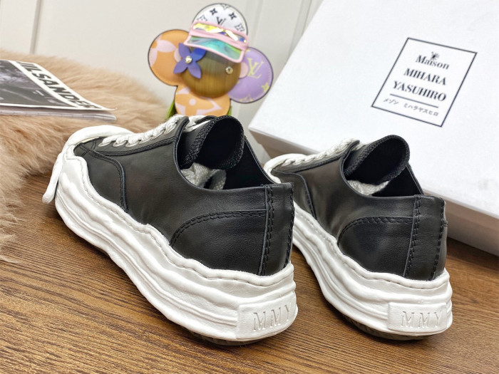 Ma*s*n mihara yasuhiro low-top sneakers mmy-010