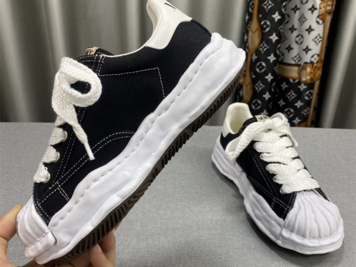 Ma*s*n mihara yasuhiro low-top sneakers mmy-029