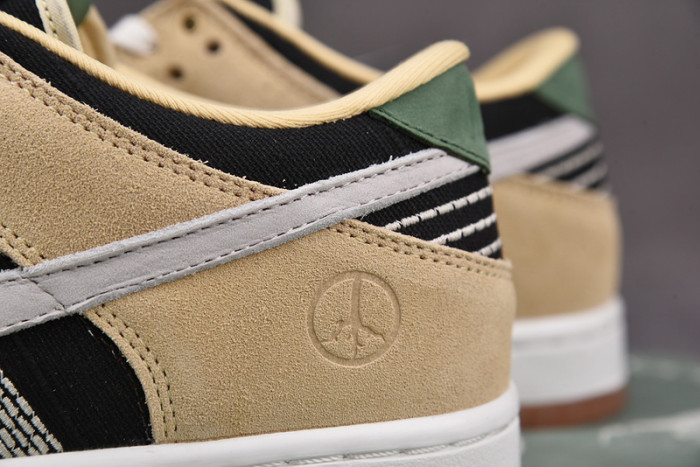 nike dunk low rooted in peace dj4671-294