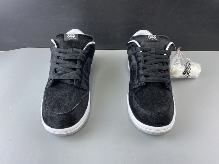 medicom toy nike sb dunk low be@rbrick cz5127-001