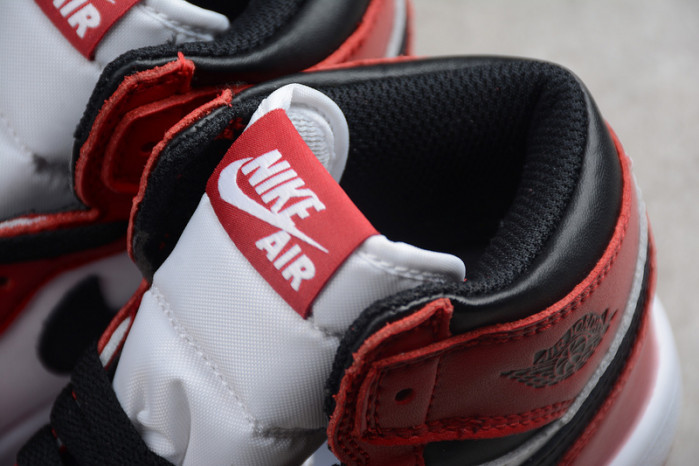 AIR Jordan 1 Retro Chicago (2015) KID-555088-101