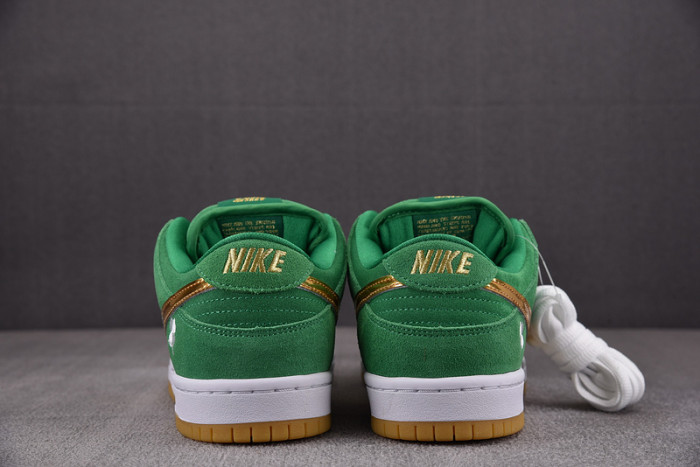 nike sb dunk low st. patrick