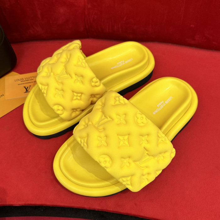 LOU1_TON POOL PILLOW COMFORT MULE (EU35-EU40)