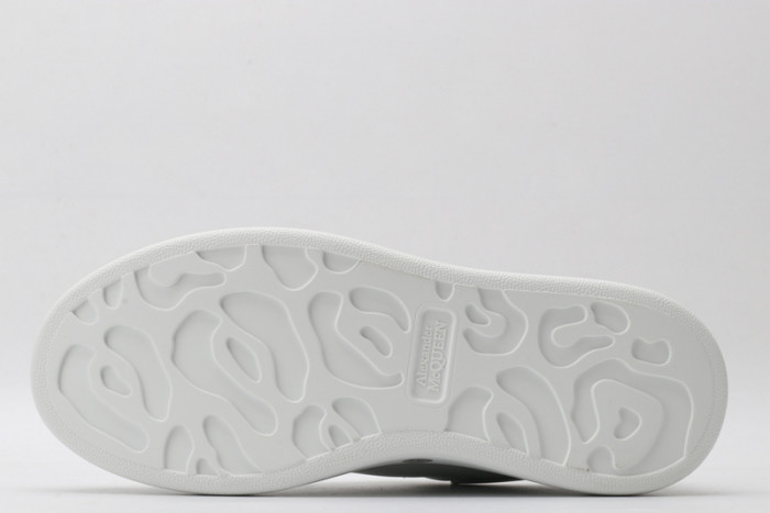 Mcqv*en oversized sneaker