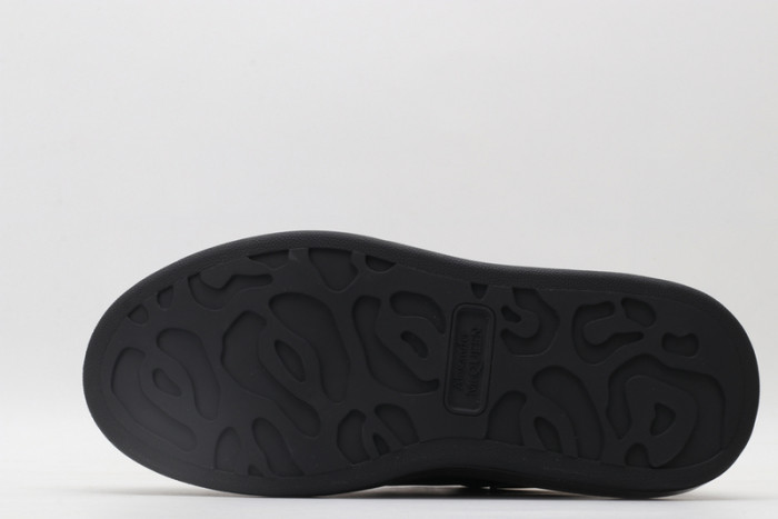 Mcqv*en oversized sneaker