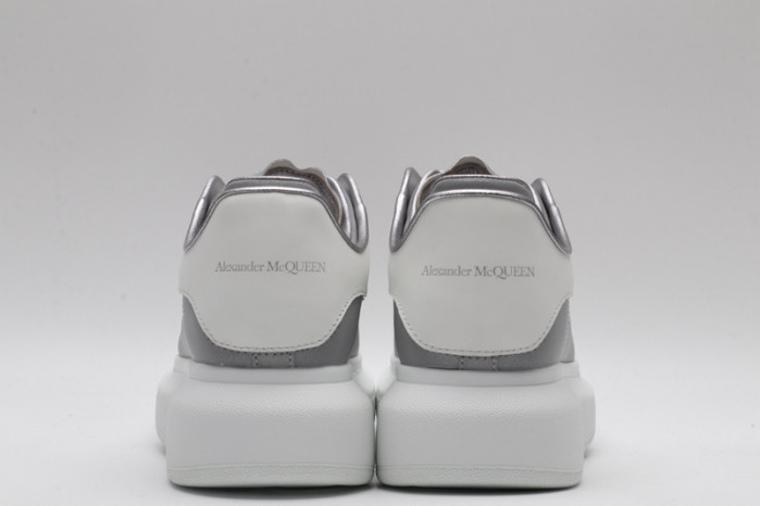 Mcqv*en oversized sneaker