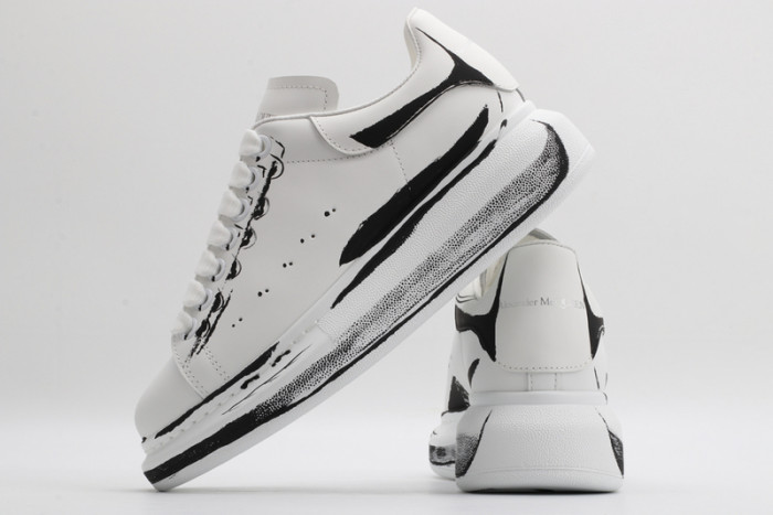 Mcqv*en oversized sneaker