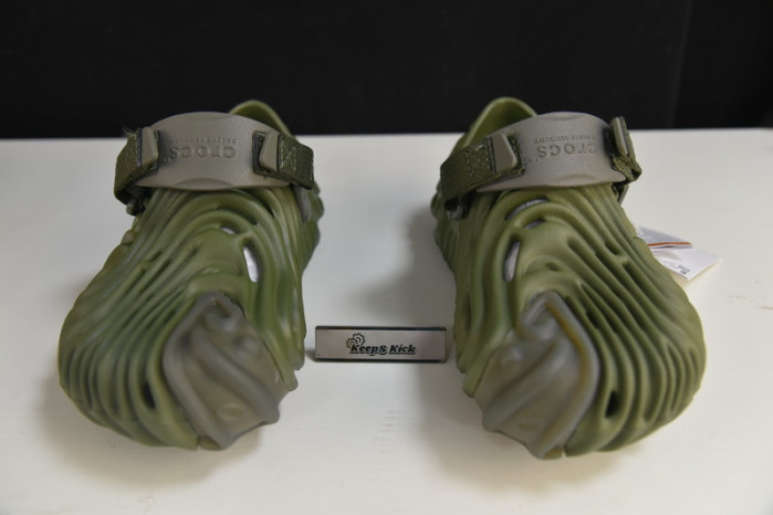 Cr*0*s pollex clog by salehe bembury urchin