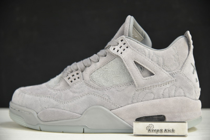 kaws x air jordan 4 retro 